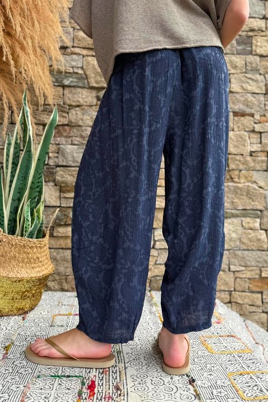 Kiti Paisley Damask 7/8 Barrel Leg Pant Navy
